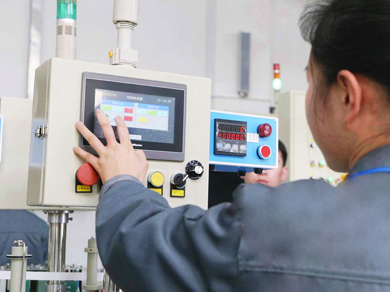 電鍍企業(yè)內景